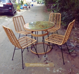 Bộ bàn ghế đan nhựa giả mây chân sắt Bộ bàn ghế đan nhựa giả mây chân sắt