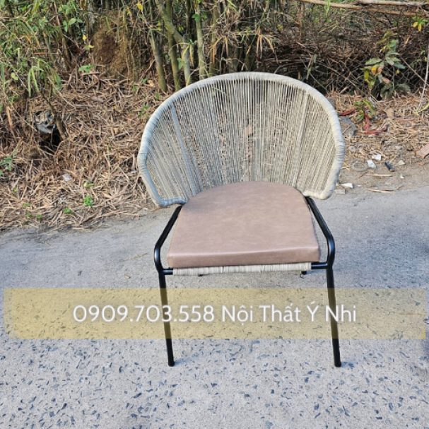 Bộ bàn ghế sừng trâu đan nhựa giả mây