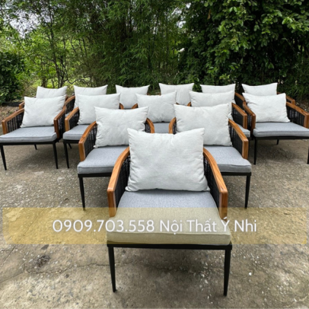 Ghế cafe đan sợ dây nhựa tròn