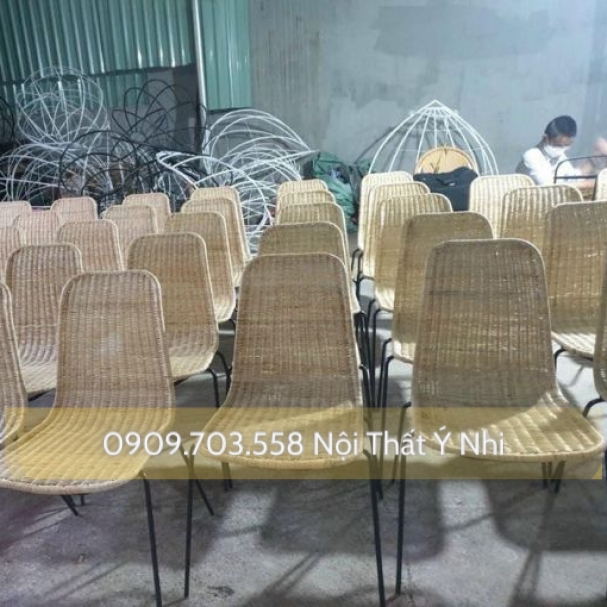 Ghế Mây Phòng Ăn Chân Sắt