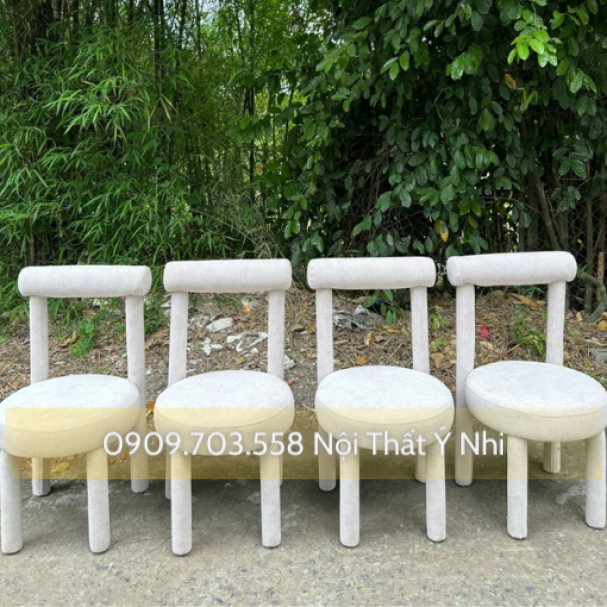 Ghế phòng ăn bằng gỗ bọc nệm phong cách Bắc Âu